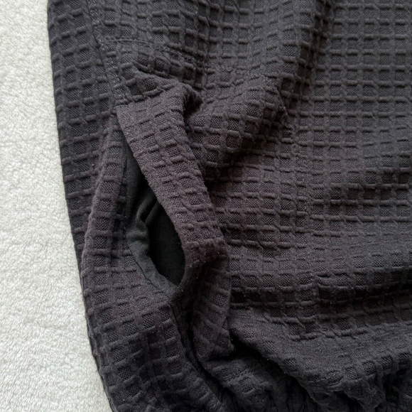 Women's Max Studio Waffle Knit Pullover - Picture 5 of 9